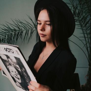 Альбом: Студийная фотосъемка, 14 фотографий