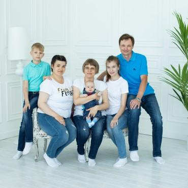 Альбом: Семейная фотосъемка, 20 фотографий