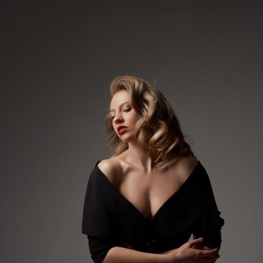 Альбом: PORTRAIT, 19 фотографий